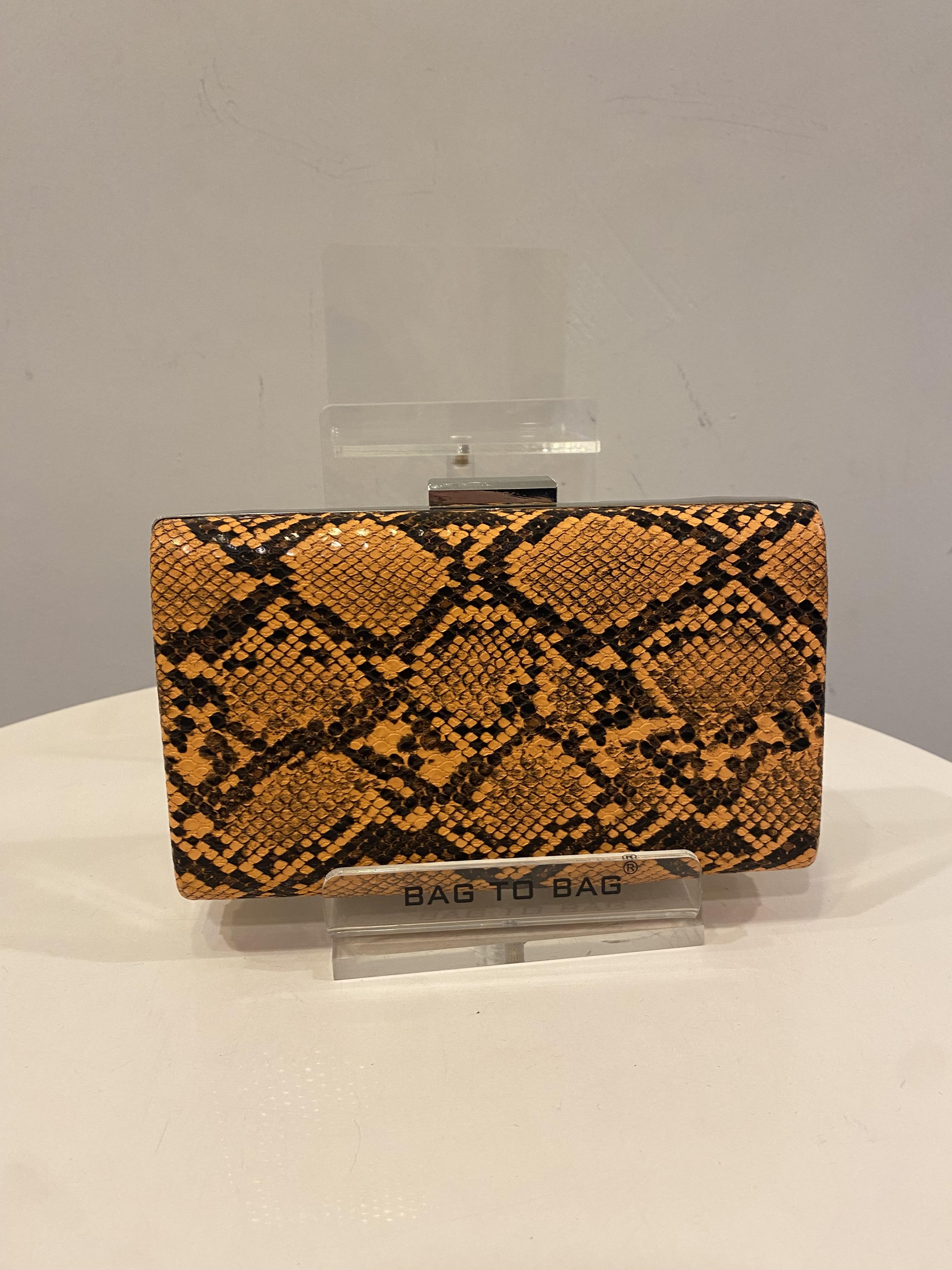 Turuncu yılan derisi portföy abiye çanta